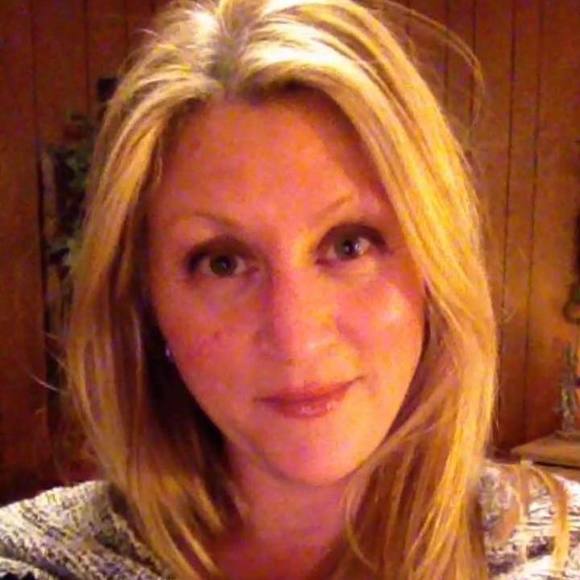 Meet your Posher, Kim - Picture 1 of 1